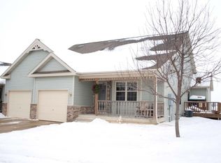 372 Santa Maria Dr, Arlington, WI 53911