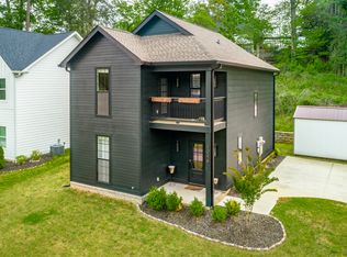1047 S Seminole Dr, Chattanooga, TN 37412