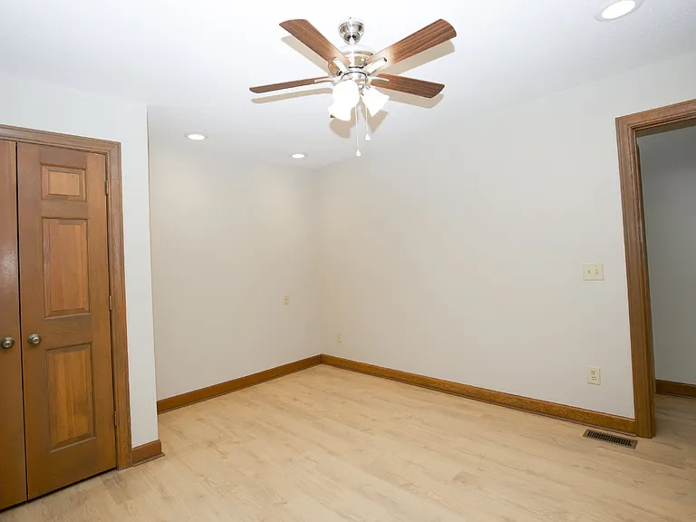962 Water Oak Pl — Photo 36