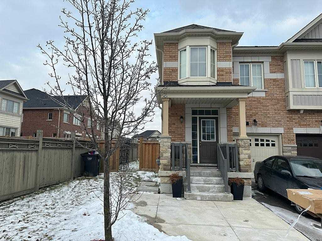 27 Biddens Sq, Brampton, ON L6P 3R1 Zillow