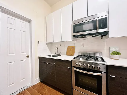 Rented by Vector New York, LLC | media 11