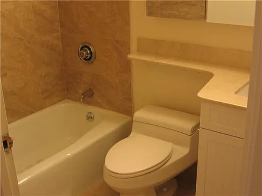 Rented by RELO REDAC INC. | media 14