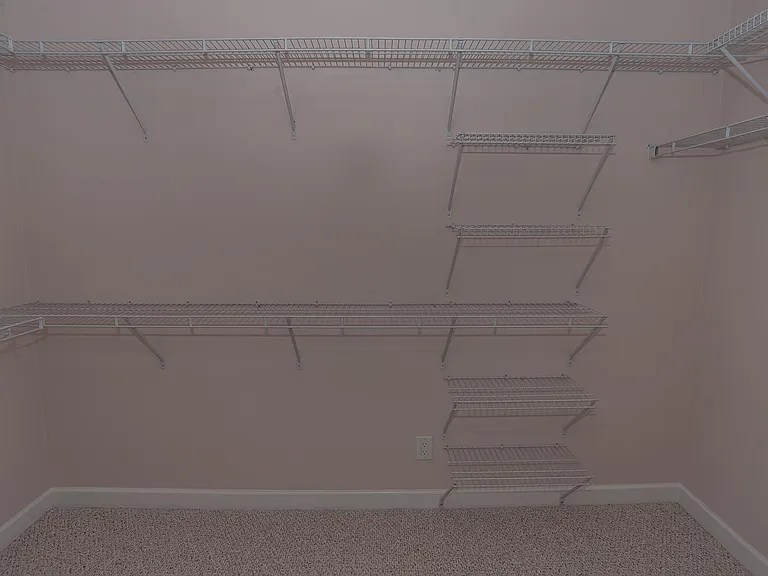 MB Walk in closet