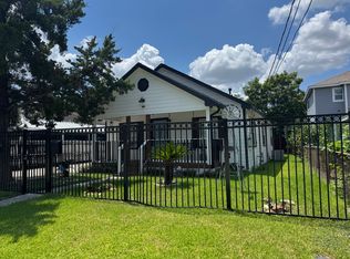 3905 Cetti St, Houston, TX 77009