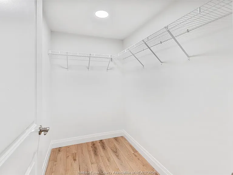 253 Livingstone Cres — Photo 14