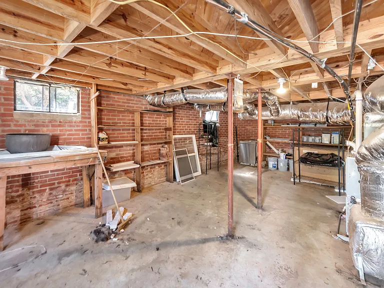 316 Hillsboro St — Photo 26