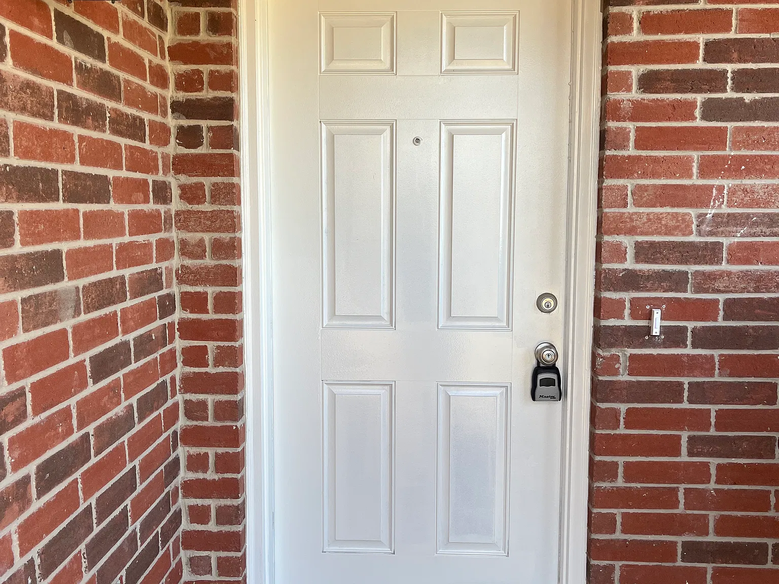 3 bed, 1888 sqft, $1,895 — Photo 3