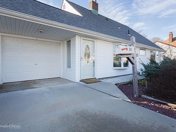 2nd image of 11 Shepherd Ln