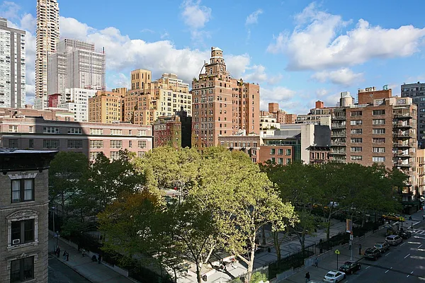 Rented by Corcoran | media 31