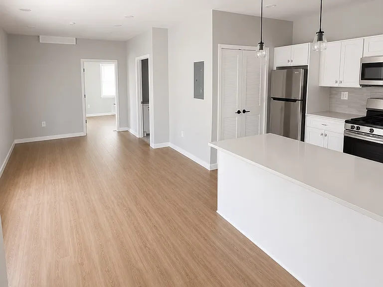 67-69 12th Ave #102 — Photo 3