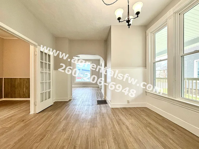 615 S Jefferson St — Photo 14