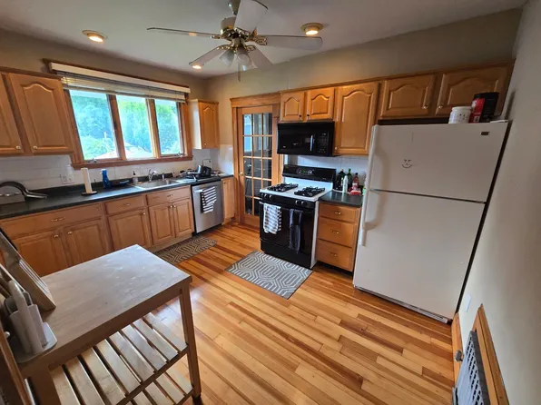 234 Lake St APT 2, Brighton, MA 02135