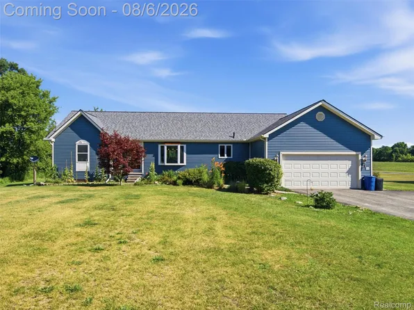 5252 Bowman Rd, Saint Clair, MI 48079