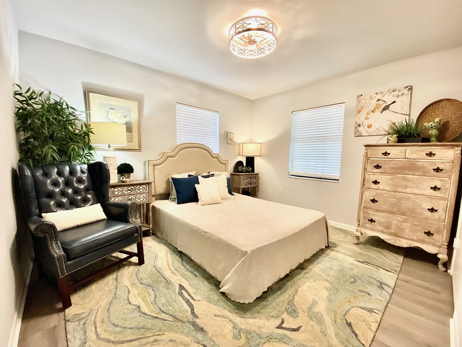 4 bed, 2236 sqft, $2,000 — Photo 3