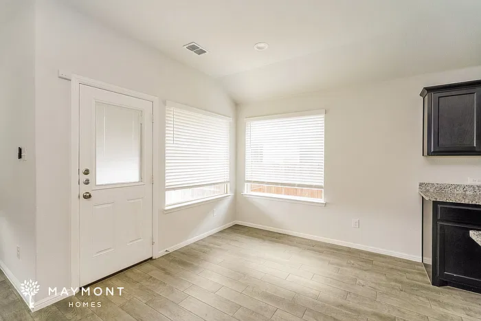 9732 Walnut Cove Dr — Photo 6