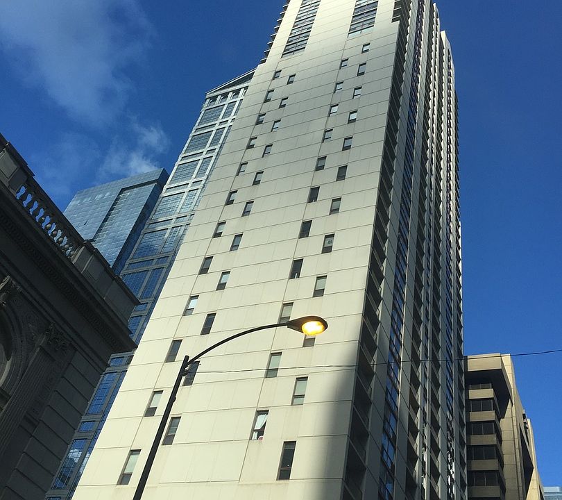 1st image of 200 N Dearborn St Unit 1607