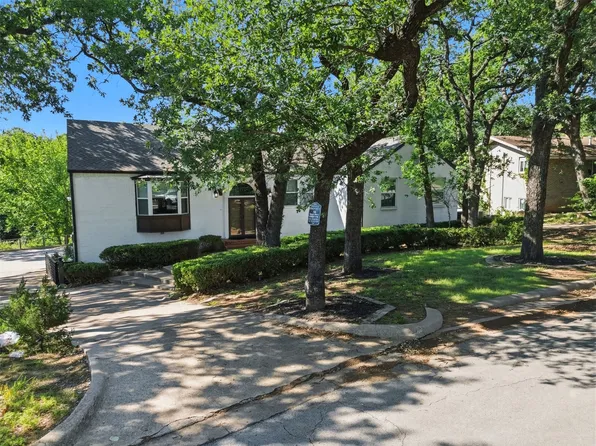 2112 Coral Dr, Arlington, TX 76010