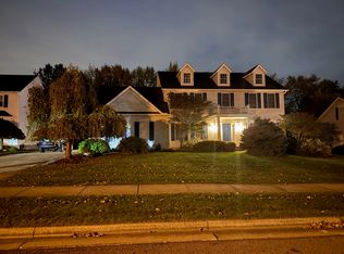 2764 Rising Meadow Dr, Akron, OH 44333