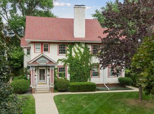 1917 Summit Ave #2, Saint Paul, MN 55105