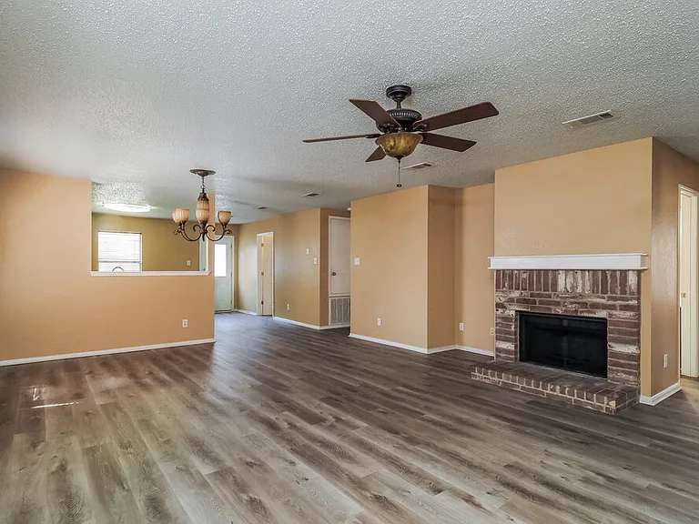 5213 Bedfordshire Dr — Photo 3
