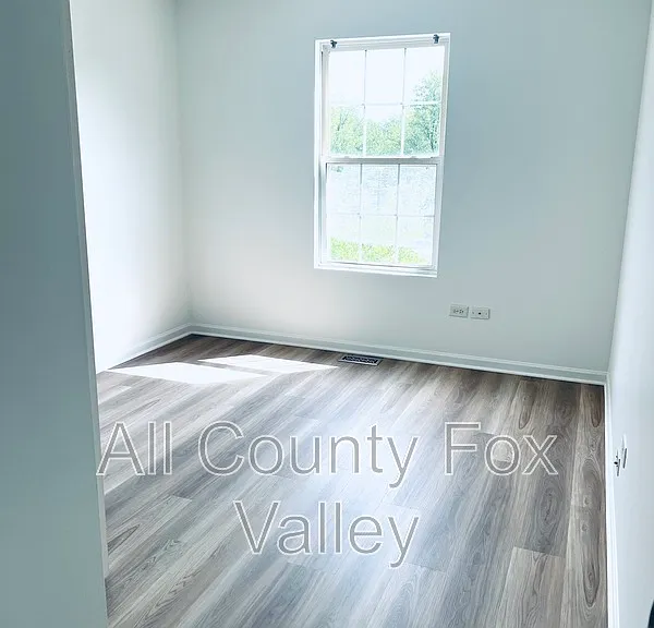 503 S Lakeside Ct — Photo 10