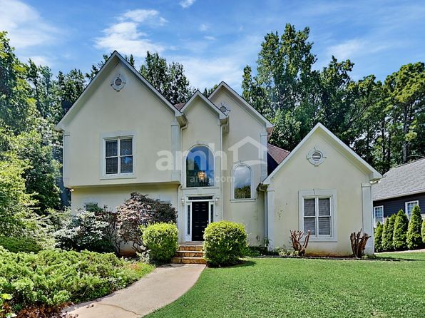 7270 Wyngate Dr