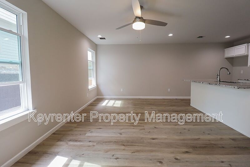 1st image of 214 N Cleveland Ave Unit B