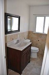 5th image of 753 W 17th St