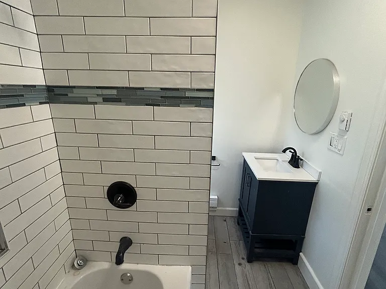 100 Winslow Pl — Photo 10
