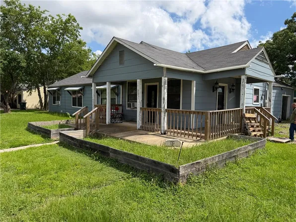 1401 E 29th St, Bryan, TX 77802