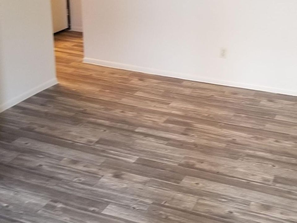 2nd image of 21451 N 23rd Ave #109