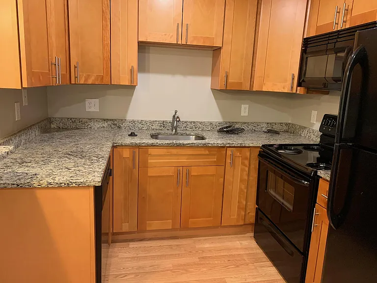 750 Highland Ave #307 — Photo 12