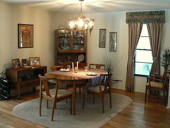 2nd image of 3915 62nd St E