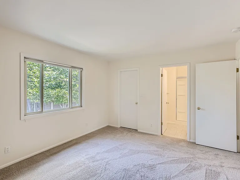 1538 Chambers Dr — Photo 9