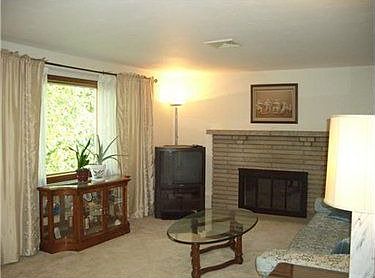 3rd image of 2391 Sherwood Ave