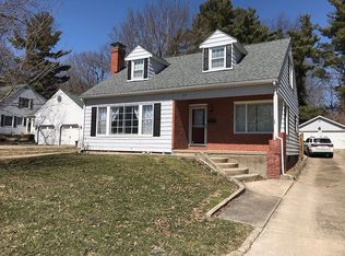 1212 Edgehill Rd, Jacksonville, IL 62650