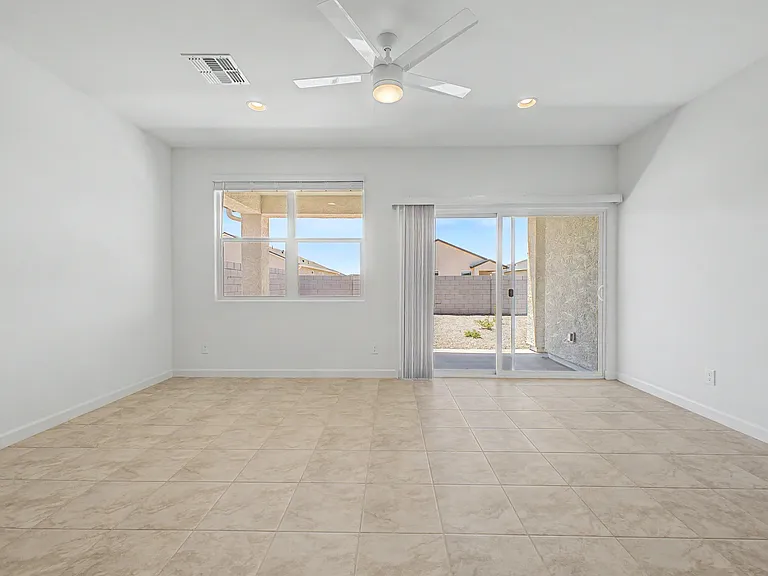5457 E Cinder Ln — Photo 8