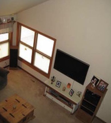 4th image of 2S071 Waltham Ct