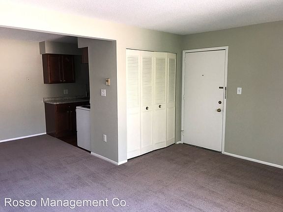 4th image of 452 E Elmwood Ave APT 304