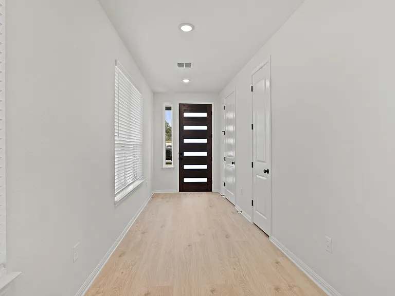 1612 Kit Cir — Photo 4