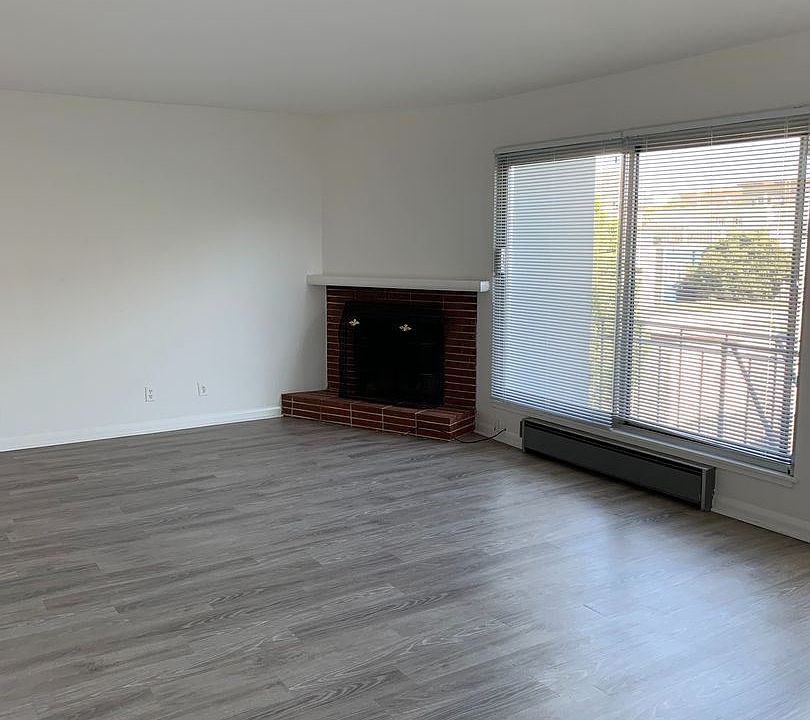 1st image of 3010 Octavia St #2