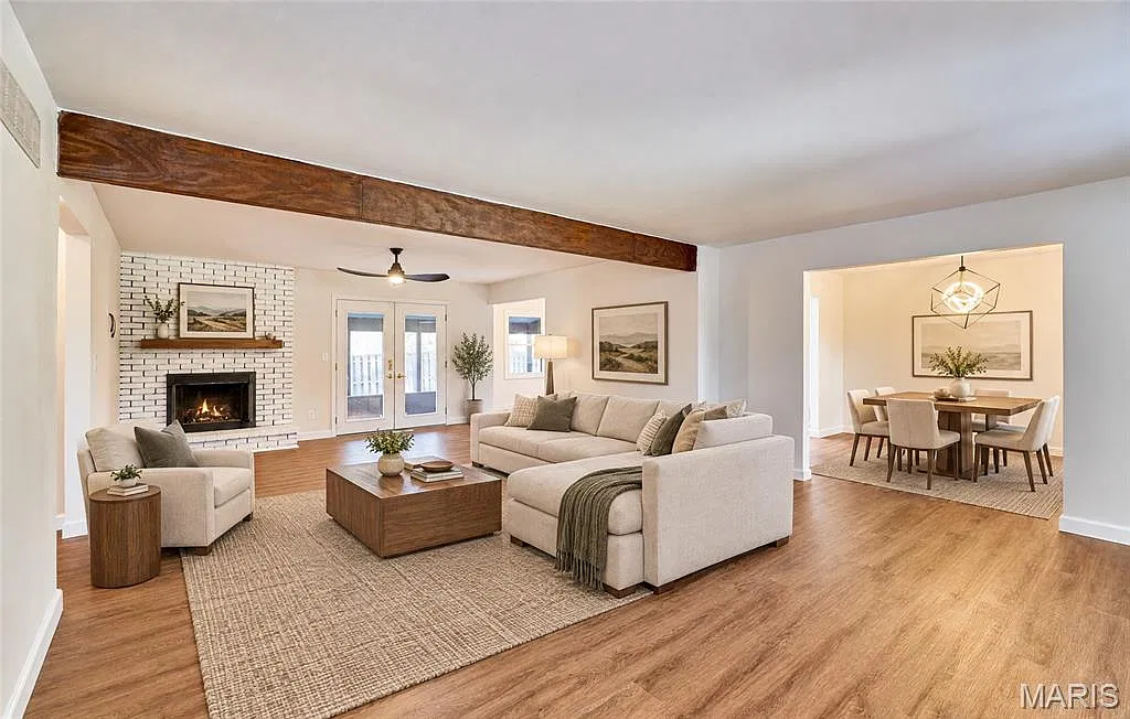4 bed, 3.0 bath, 3456 sqft, $3,400 — Photo 3