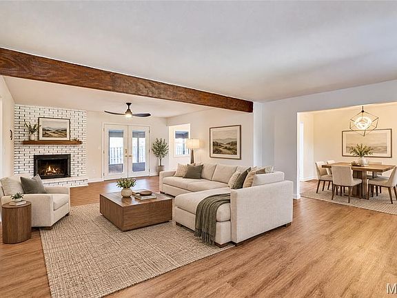 3rd image of 415 Trail Grove Ct