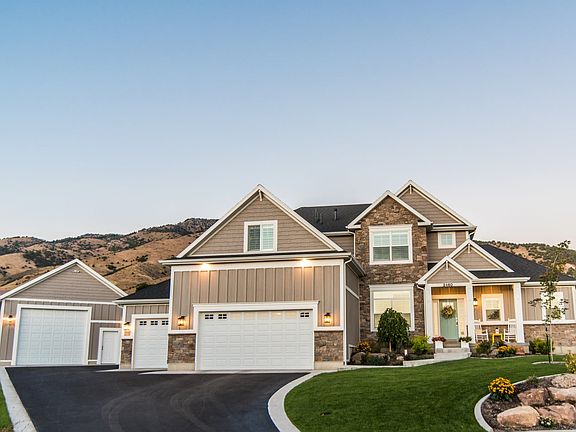 Finished home photos are representational images only. Chat with sales agent for details.