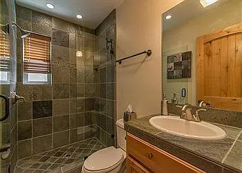 12768 Zurich Pl — Photo 18