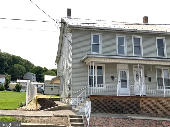 215 N 5th St, Newport, PA 17074