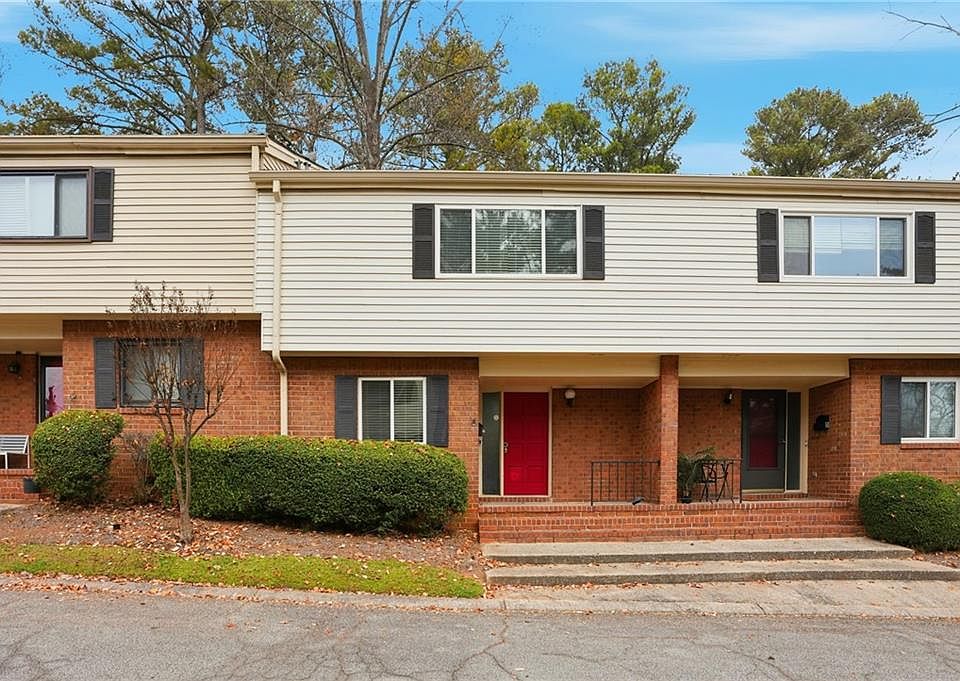 1st image of 3320 Northcrest Rd APT C