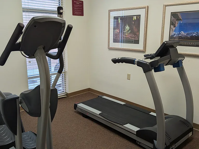 McAuley — Photo 10