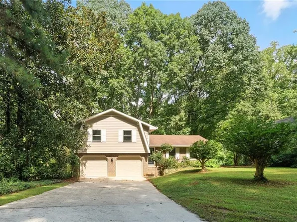 4520 Atlas Pl, Tucker, GA 30084