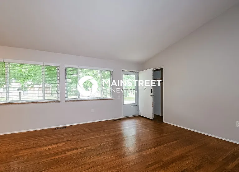 1520 Arlington Dr — Photo 8